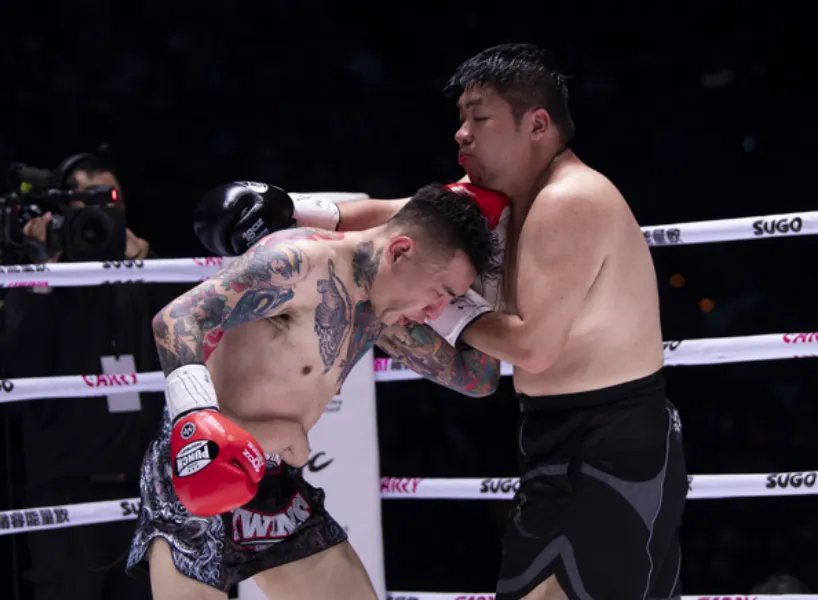 九州娛樂城 《統神 vs 蹦闆》拳上結果蹦闆勝!統神質疑黑箱被暴打!
